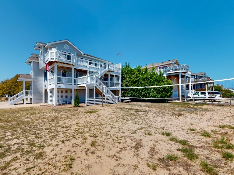 * VOH28: Lighthouse View