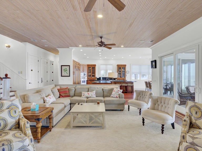 Beachwood East 19 by Wild Dunes, Oceanfront 2