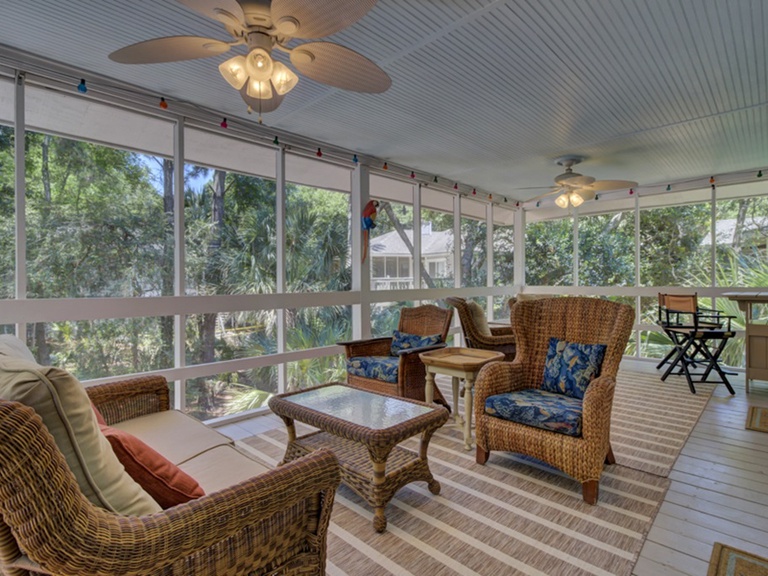 Twin Oaks Cottage 47