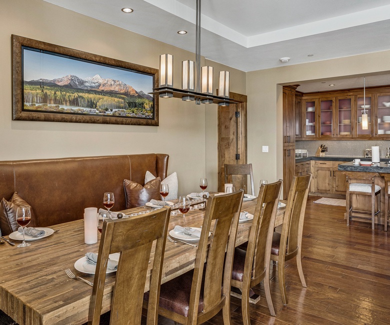 Dining Area, Main Level - Seating for 10