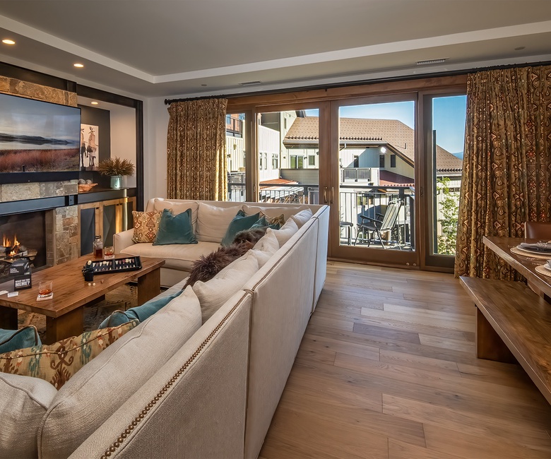 Great Room, Main Level - With fireplace