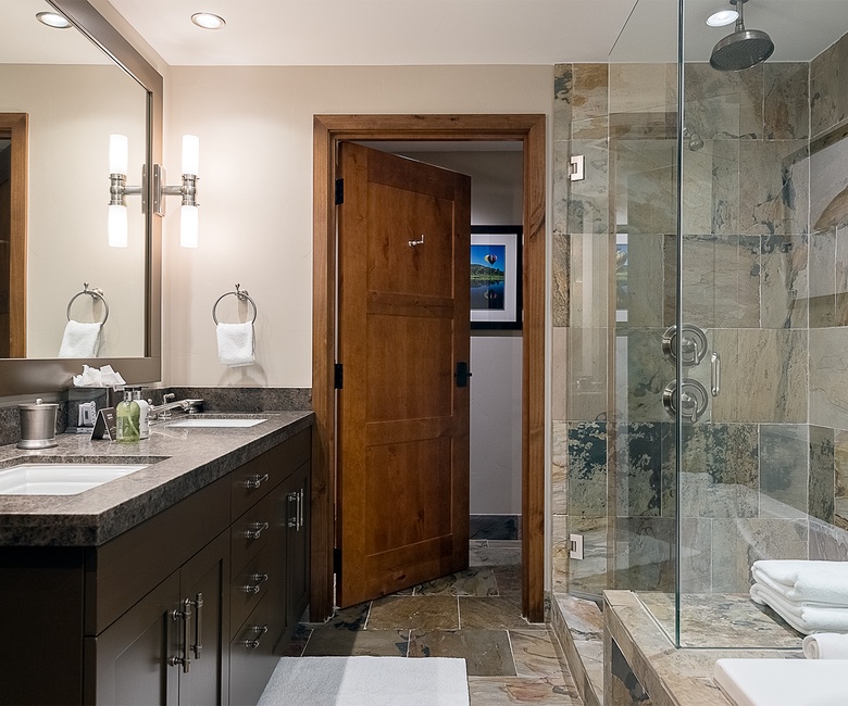 Bedroom 3 Ensuite - Main Level
