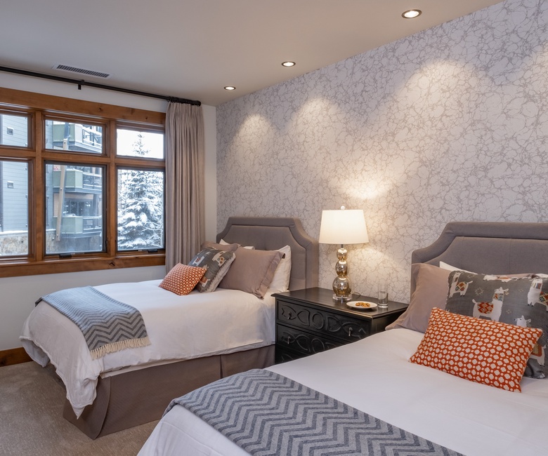 Bedroom 3, Main Level - Two queen bedroom