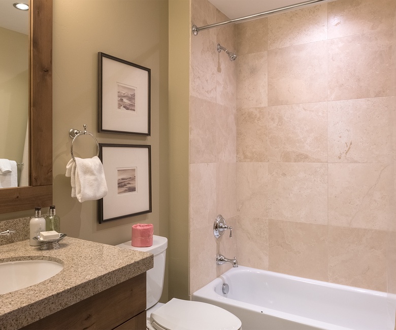 Bedroom 2, Main Level - Ensuite