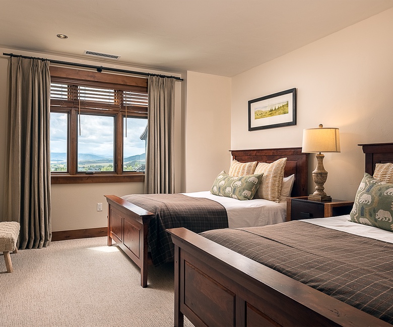 Bedroom 4, Main Level - Two queen beds with mountain views