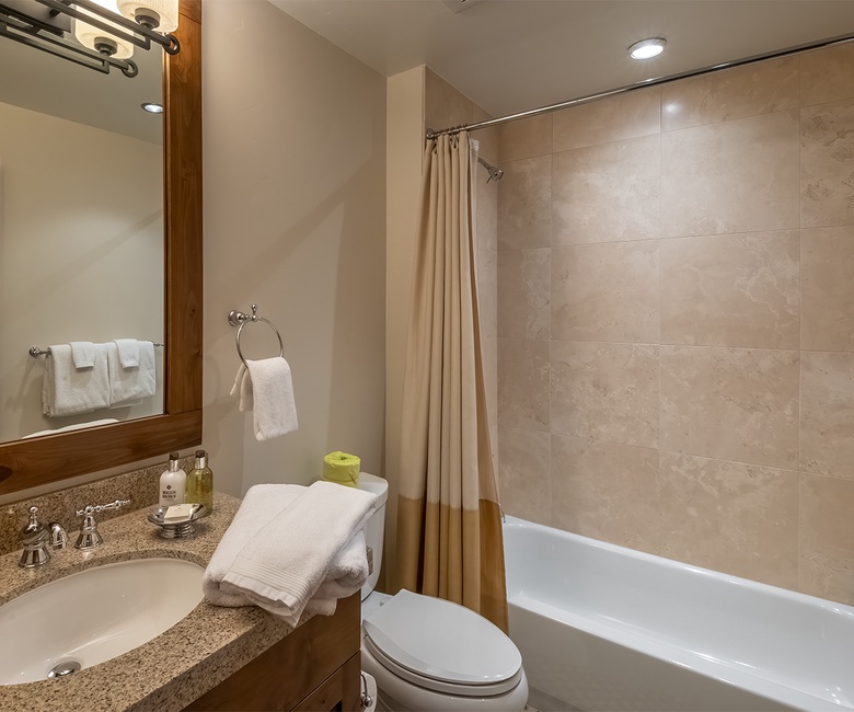 Bedroom 4, Main Level - Hall bath adjacent to Bedroom 4