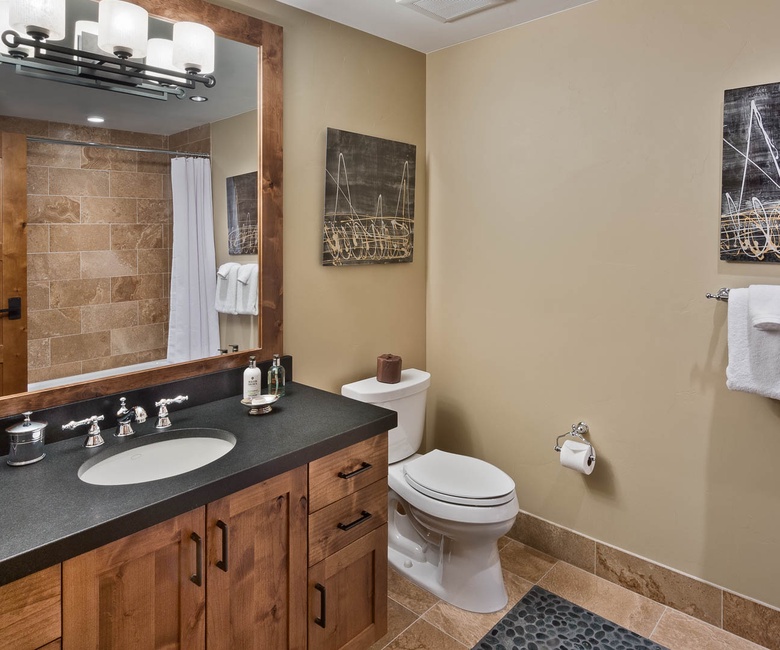 Bedroom 3, Main Level - Ensuite