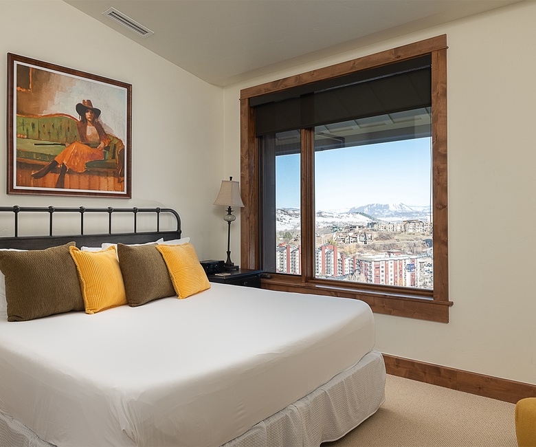 Bedroom 3, Main Level - King suite