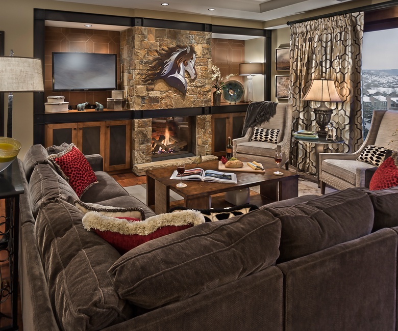 One Steamboat Place #518: Sleeping Giant