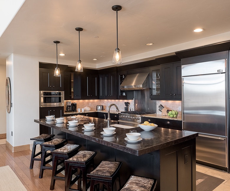 Kitchen, Main Level - Kitchen island with bar seating