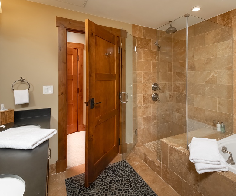 Bedroom 3, Main Level - Ensuite