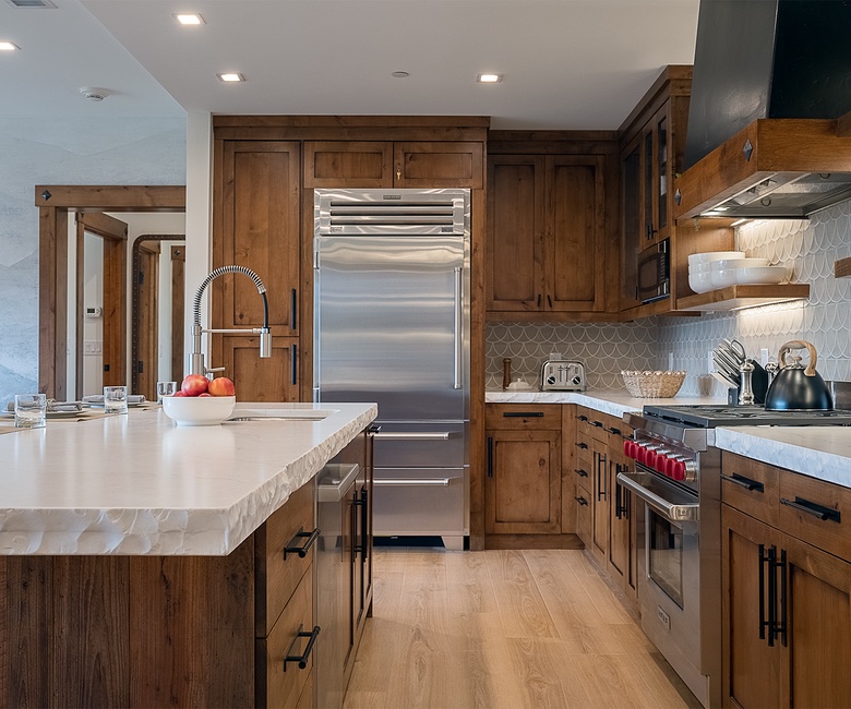 Kitchen, Main Level - Range with surrounding cabinetry