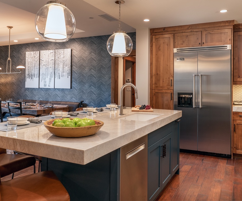 Kitchen, Main Level - Island overlooking great room and dining area