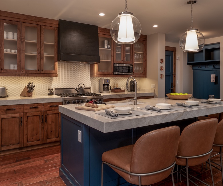 Kitchen, Main Level - Island with bar seating beside range