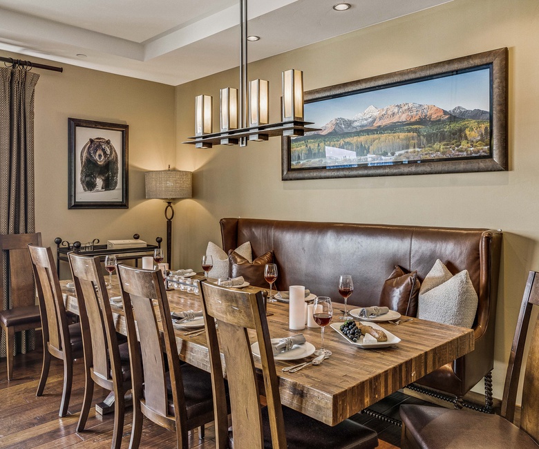 Dining Area, Main Level - Seating area