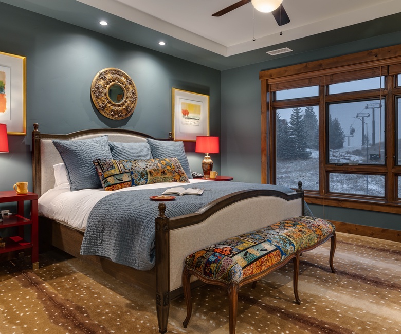 Bedroom 1, Main Level - Primary king suite