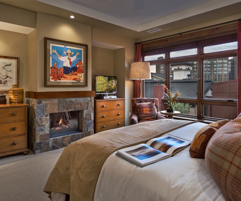 Bedroom 1, Main Level - Primary king suite with fireplace