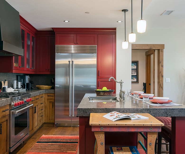 Gourmet Kitchen - Main Level