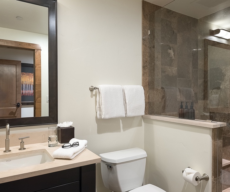 Bedroom 3, Main Level - Ensuite