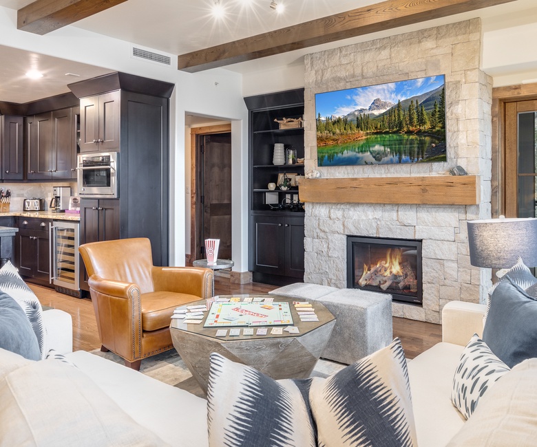 Great Room, Main Level - Great room into kitchen