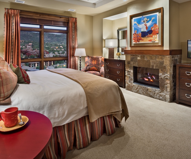 Bedroom 1, Main Level - Primary king suite with fireplace
