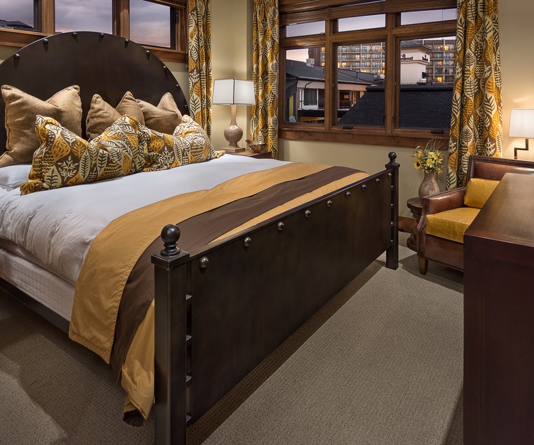 Bedroom 2, Main Level - King suite