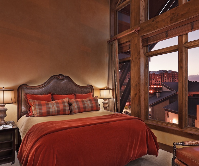 Bedroom 2, Main Level - King suite