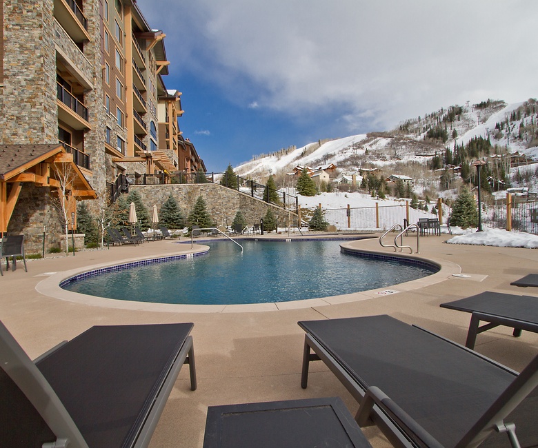 Community pool at Edgemont