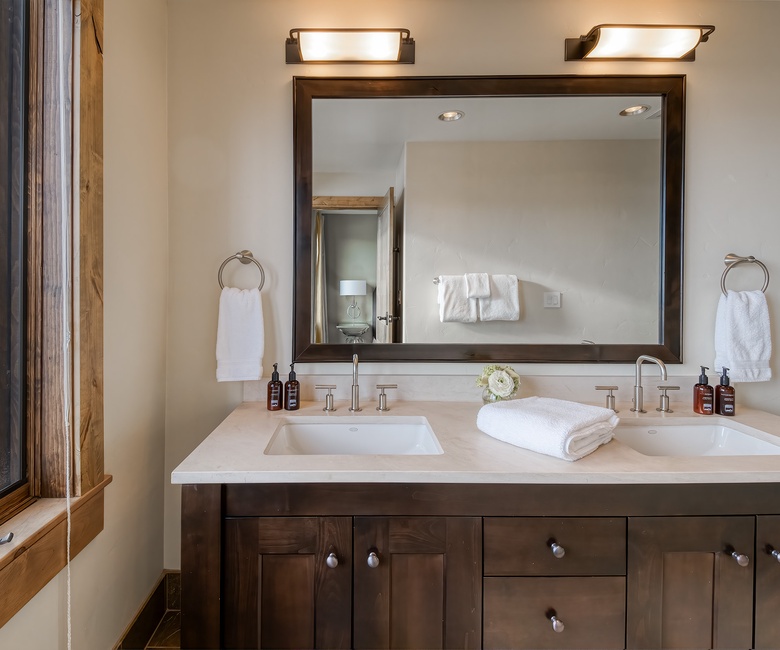 Bedroom 5, Main Level - Ensuite