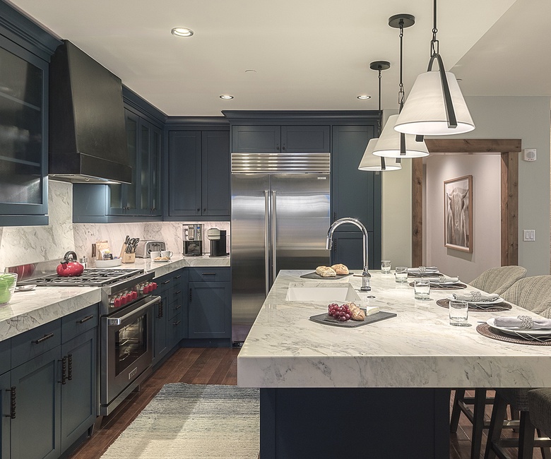 Kitchen, Main Level - With island seating