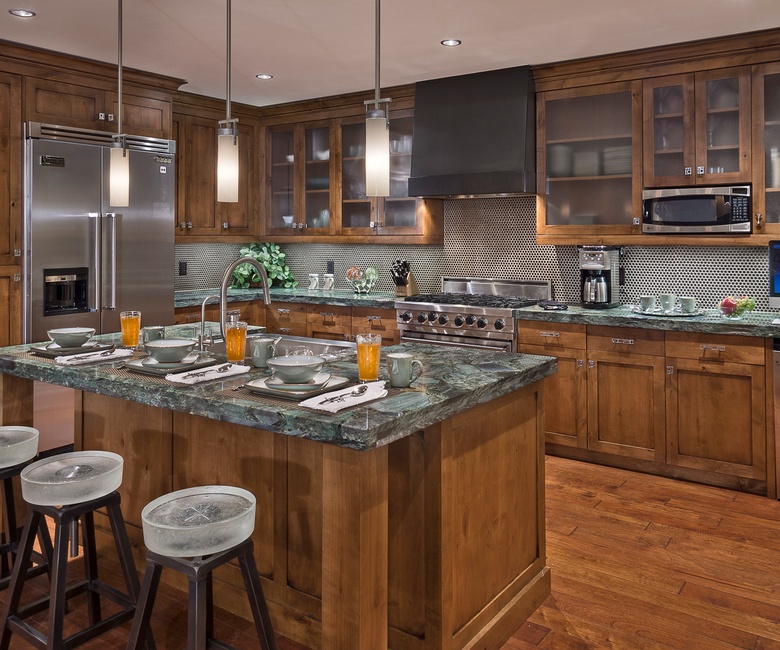 Gourmet Kitchen, Main Level