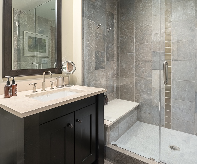 Hall Bathroom, Main Level - Hall bath adjacent to Bedroom 2