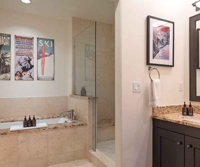 Bedroom 1, Main Level - Primary ensuite