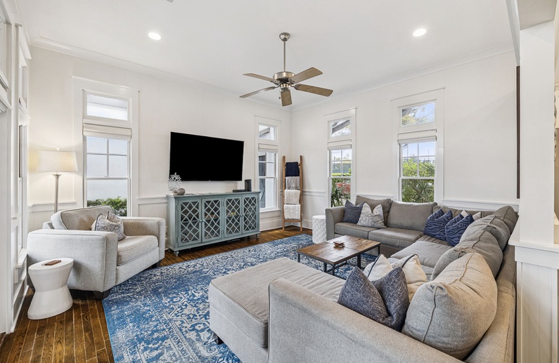 Spacious & Inviting Living Area