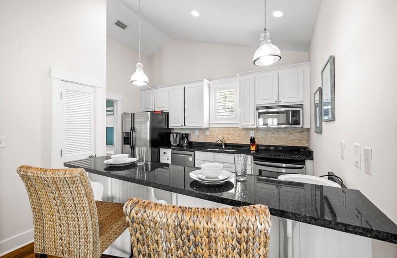 Fully Equipped Kitchen!