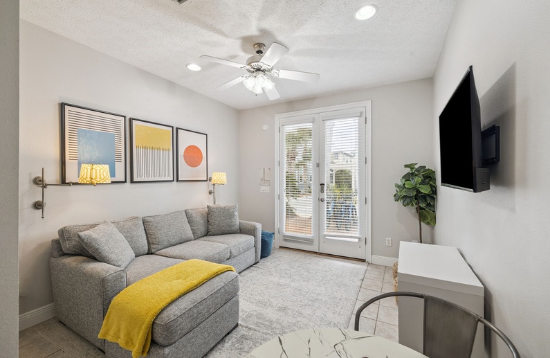 Secondary Living Area on the 1st Floor!