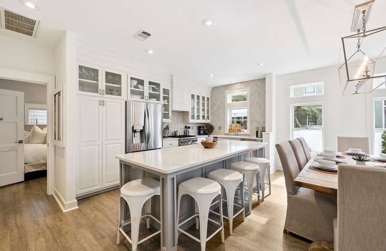 Fully Equipped Chef's Kitchen