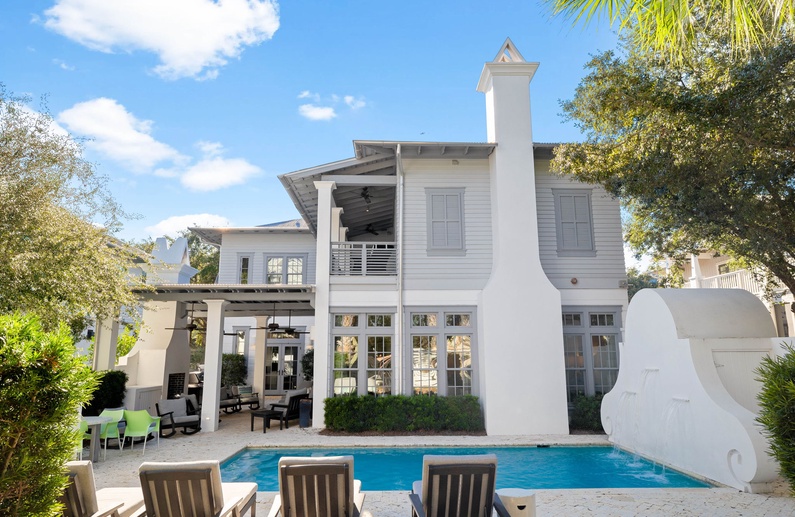 103 E Kingston