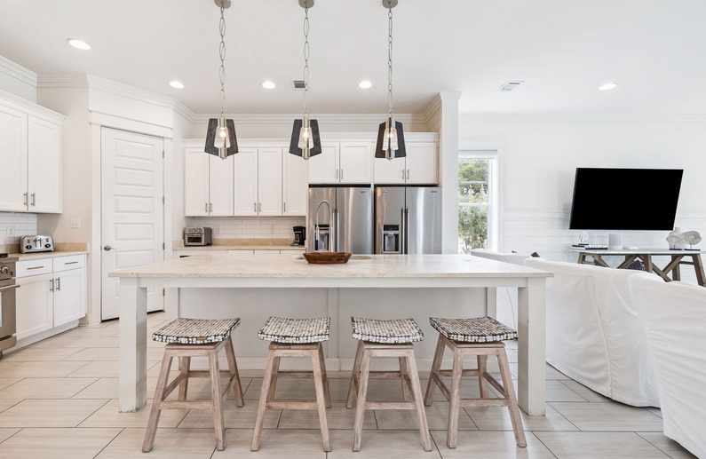 Fully Equipped Chef's Kitchen