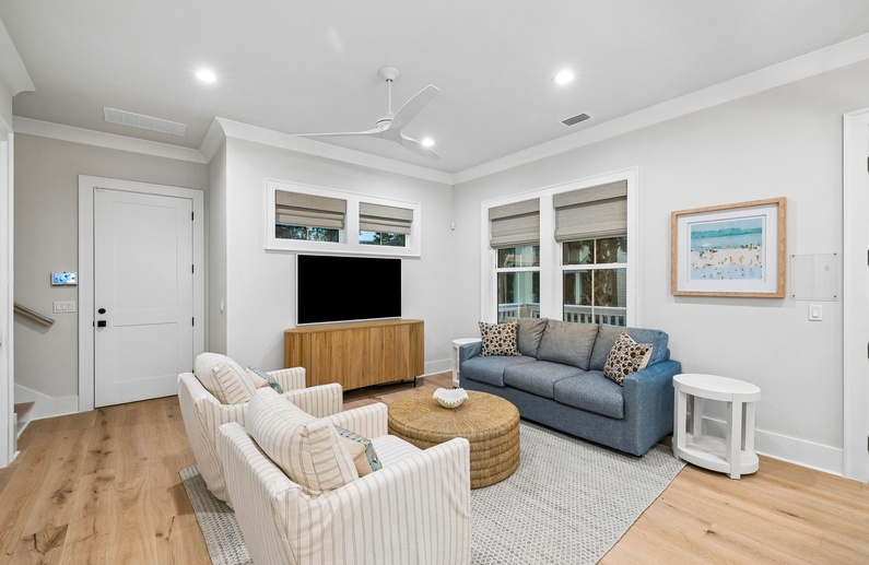 Spacious & Inviting Living Area