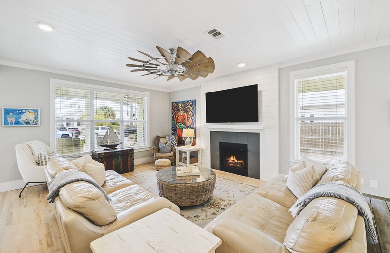 Cozy & Inviting Living Area