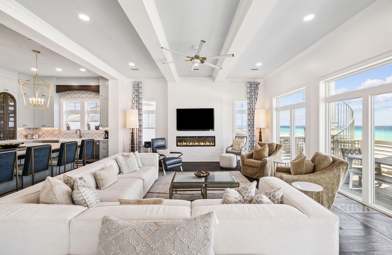 Elegant Living Area Offering Panamoramic Gulf Views