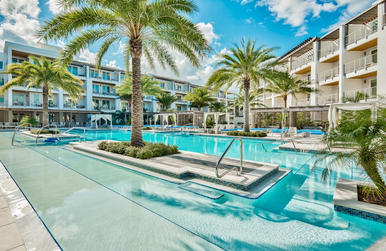 Beautiful Resort Style Pool