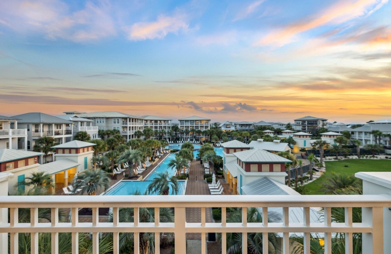 Panoramic Lagoon Pool Views!