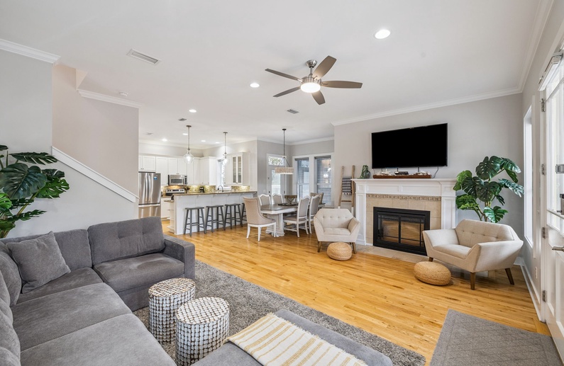 Cozy & Inviting Living Area