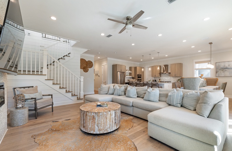 Spacious & Inviting Living Area