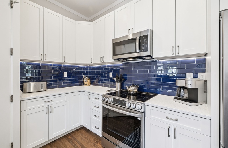 Fully Equipped Chef's Kitchen