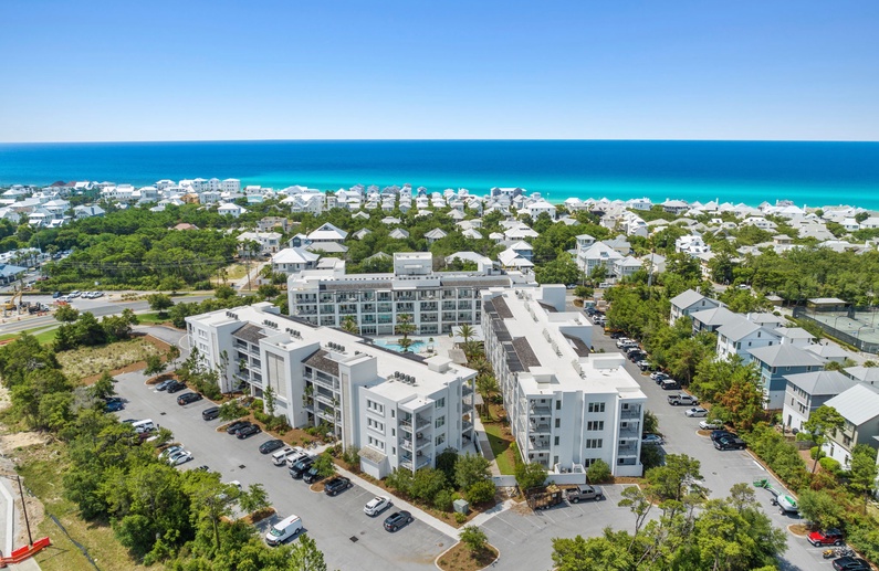 Close to Gulf and Rosemary Beach!