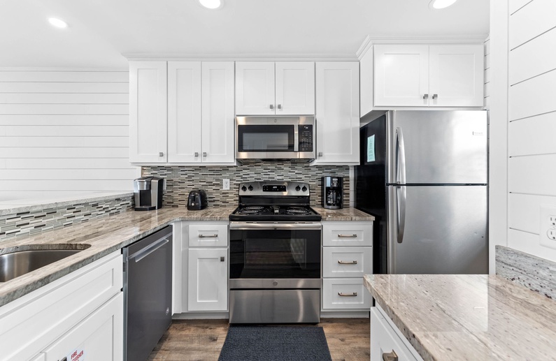 Fully Equipped & Spacious Kitchen!