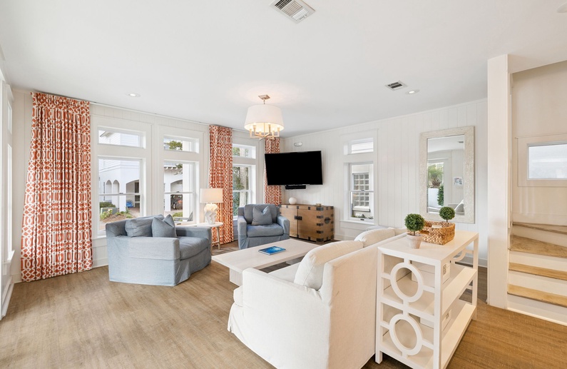 Spacious & Well Lit Living Area